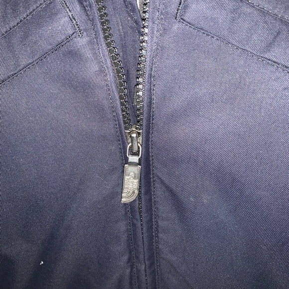 Women’s north face long winter parka - Picture 8 of 8